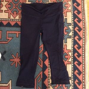 JCrew new balance navy crop leggings size M